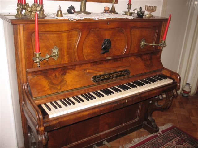 oglasi, Antik pianino